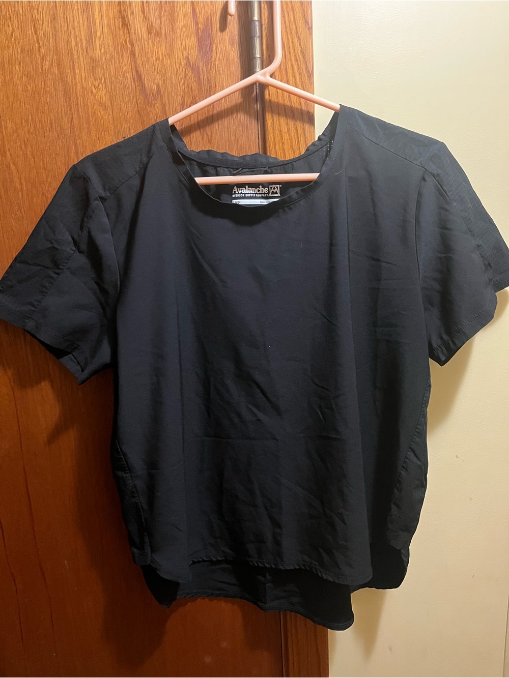 Avalanche Black Women's Short Sleeve workout tee